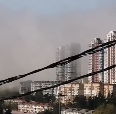 Что происходит, море горит? В Сочи сняли на видео странное явление