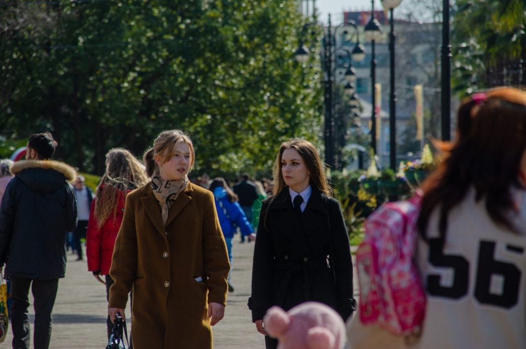 Климат в Сочи просто ужас: жительница курорта рассказала, почему мечтает переехать