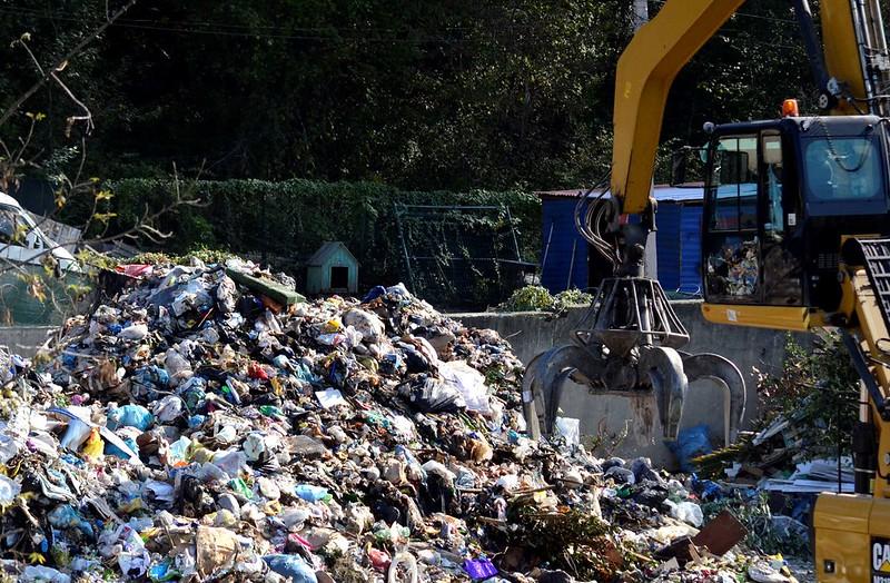 Мусорное дело: работников САХ обвиняют в создании ОПГ и краже денег в Сочи