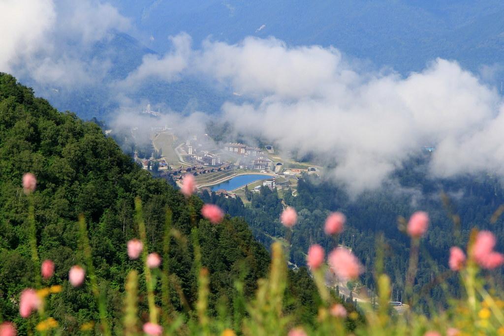 Лыжи всё! В Сочи завершился рекордный зимний сезон