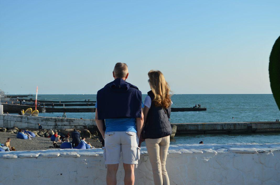 Туристы отменяют брони из-за отсутствия авиасообщения на соседнем курорте