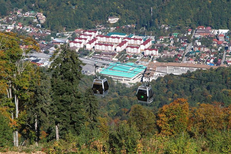 Шишкин двор и вечеринки на закате: что интересного подготовили в горах Сочи для туристов?