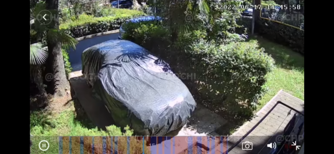 Из-за шмоток позориться? В Сочи воришка украл белье с веревки