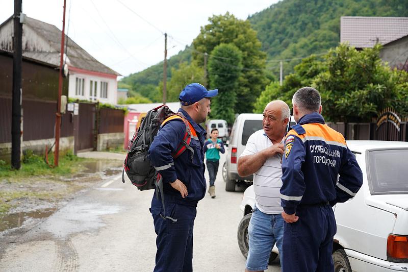 В населенных пунктах Сочи, пострадавших от непогоды,  работают мониторинговые группы