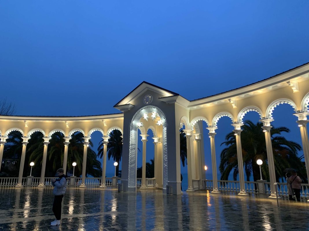 Россиянин рассказал, кому точно не стоит ехать в Абхазию