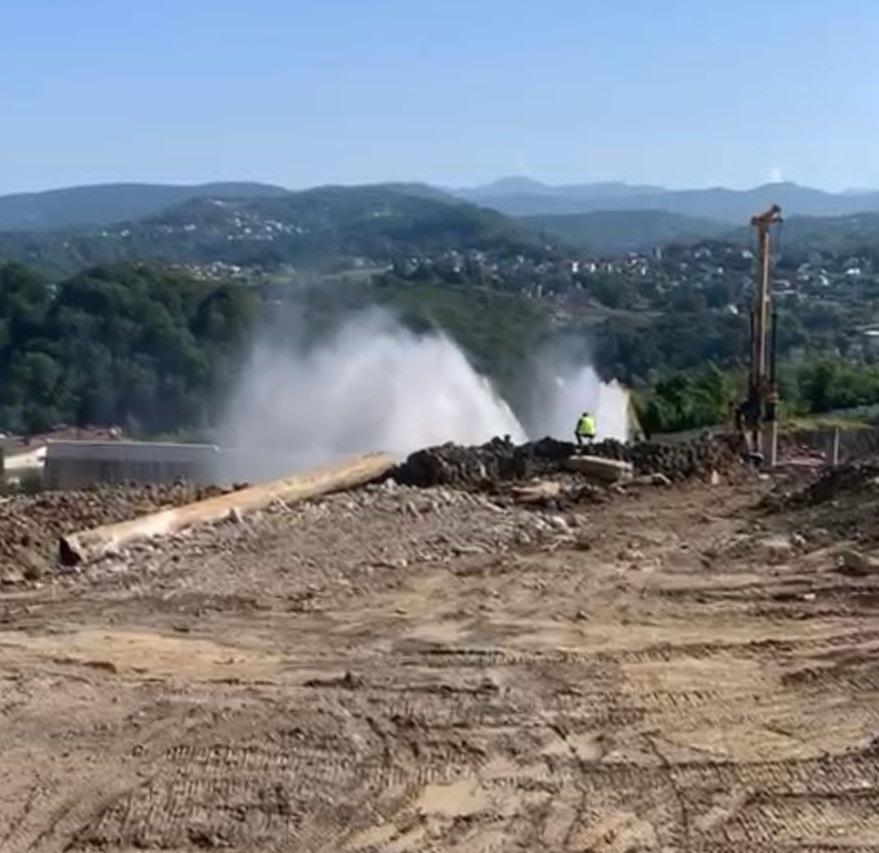 В Сочи фонтан оставил без воды микрорайон