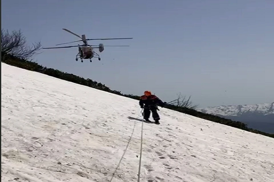 В Сочи туристы из Москвы сорвались со скалы