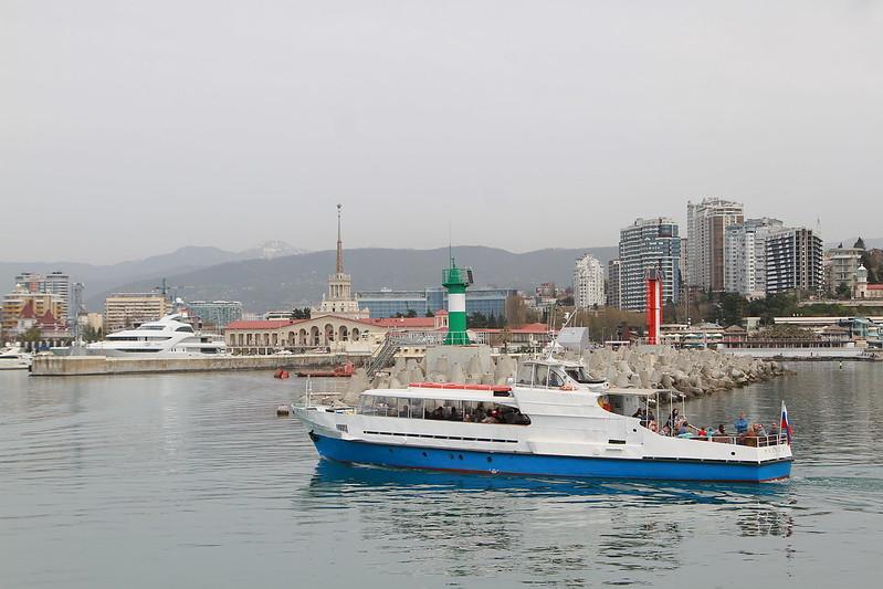 Крым и Сочи планируют связать морским сообщением