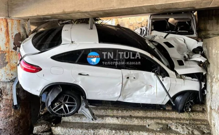 Семья из Тулы лишилась нового автомобиля «Мерседес» из-за непогоды в Сочи