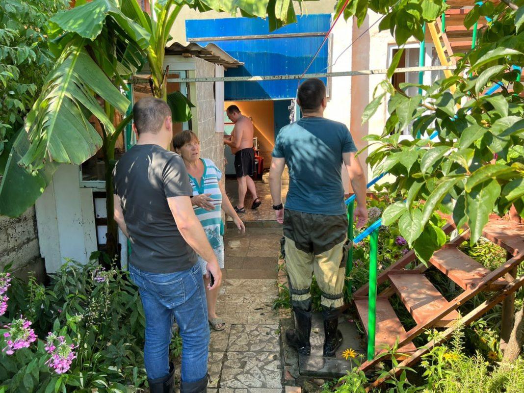 В Лазаревском районе Сочи оценивают ущерб от непогоды