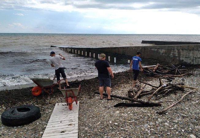 В Сочи ввели режим чрезвычайной ситуации