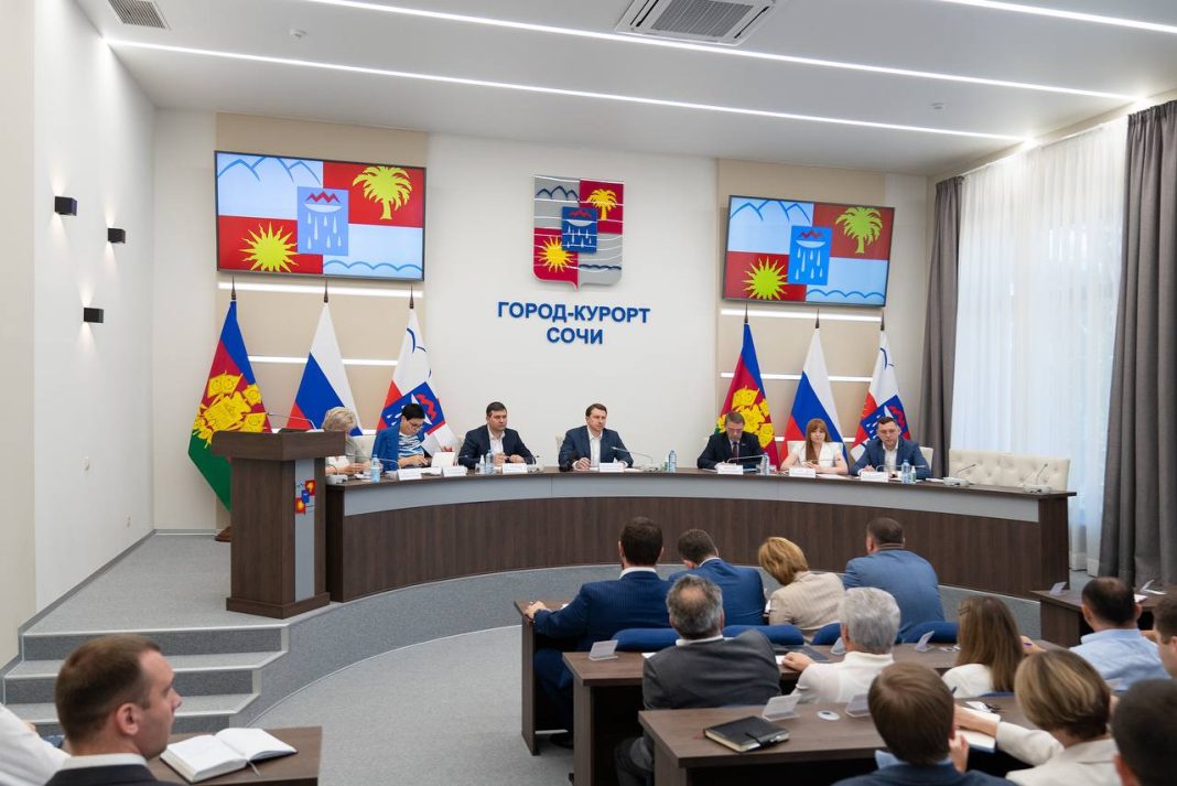 Мэр Сочи: Один на один с бедой мы не оставим
