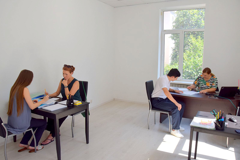 В Сочи принимают документы от пострадавших автомобилистов на выплату 100 тысяч рублей