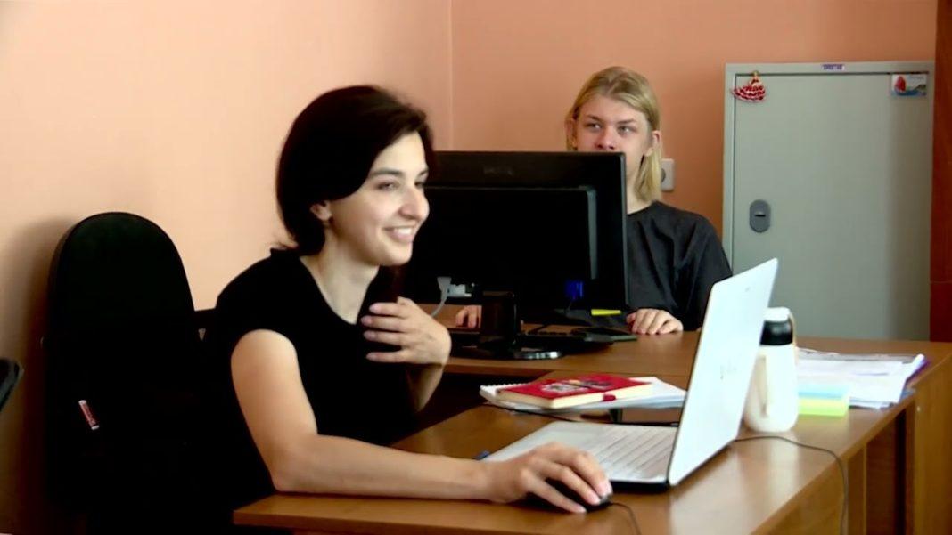 В Сочи началось «кондиционерное» противостояние: одним жарко, другим холодно