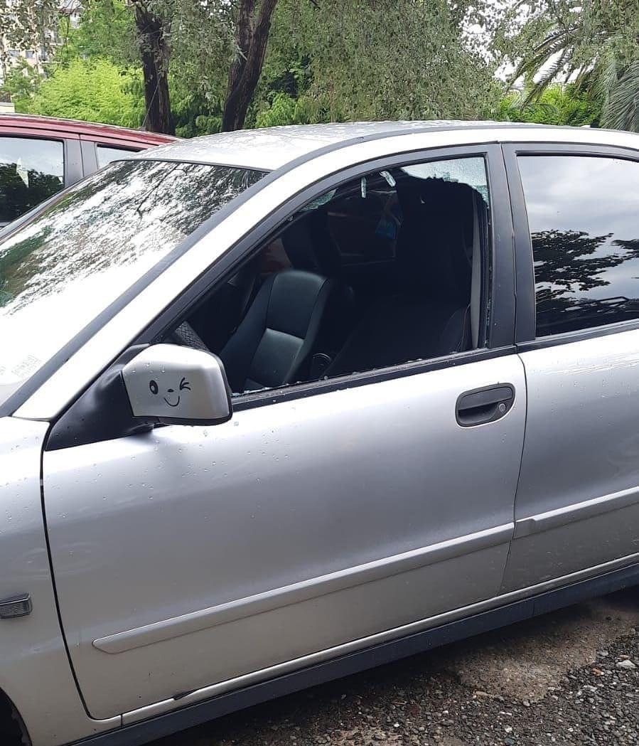 Приехал в Сочи и бил стекла: Росгвардия задержала туриста, повредившего чужие авто