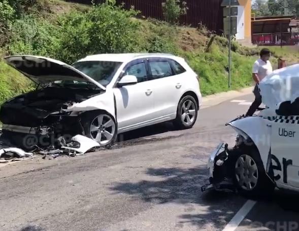 В Сочи водитель такси врезался в «Ауди» (Видео)