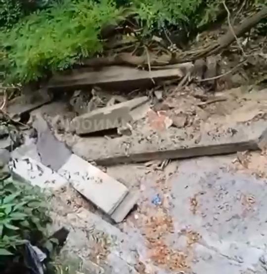 Жену потерял в яме: в Сочи женщина упала в провал