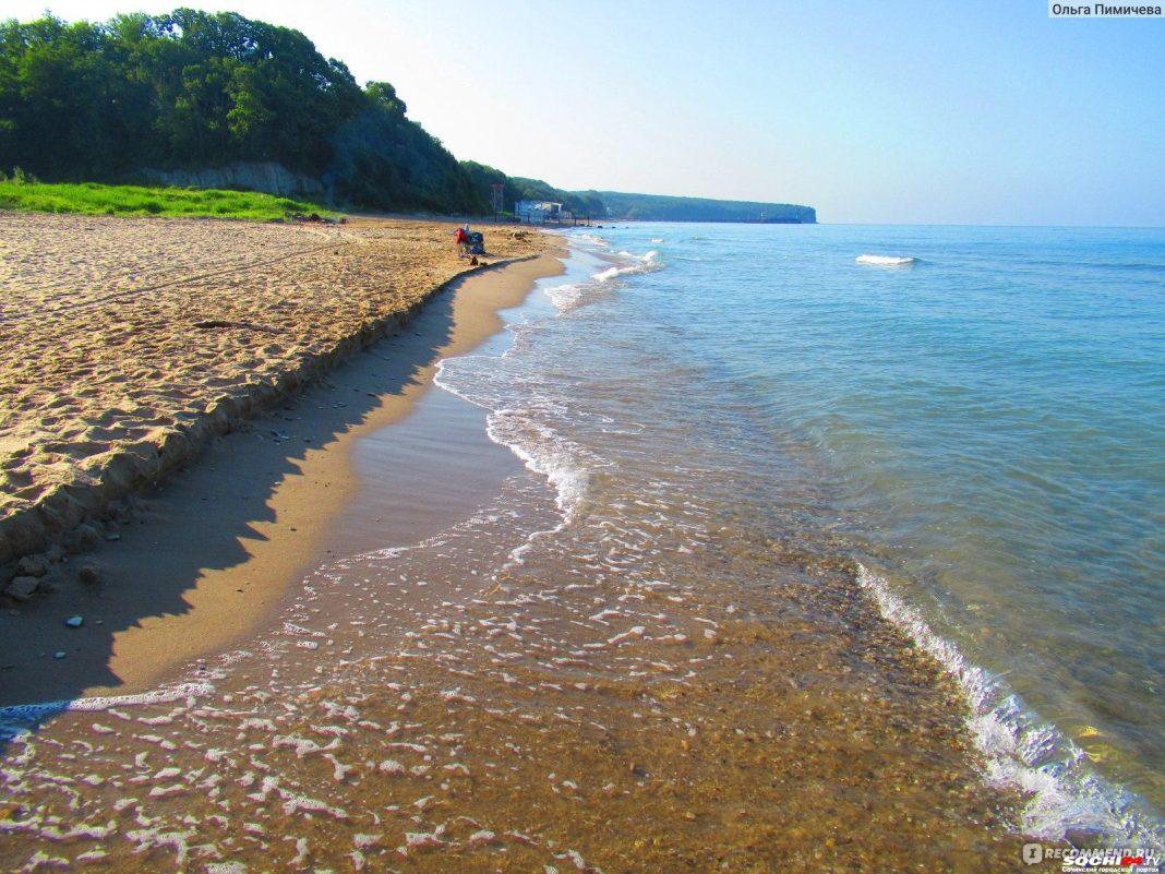Отдыхающая рассказала о самом «золотом» пляже Краснодарского края, который многие упускают из виду