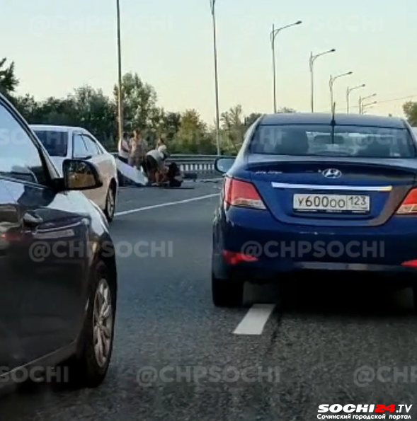 В массовой аварии в Сочи пострадали люди