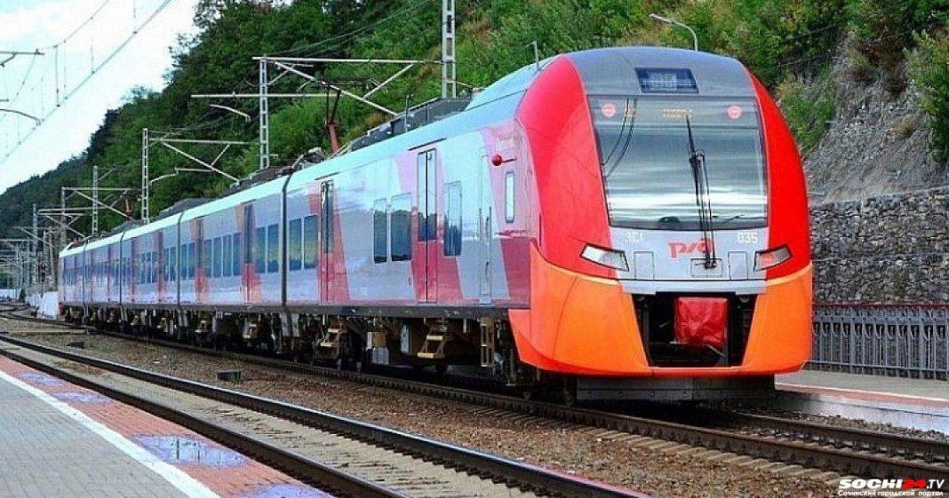 В Сочи поезд сбил туриста