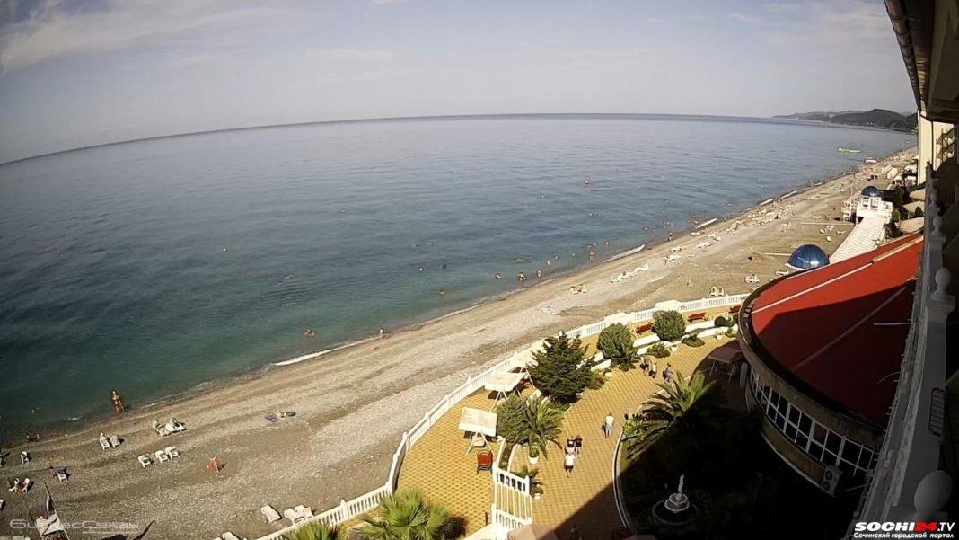 Зато в Сочи тишь да гладь: Новороссийск накрыло ливнем, в Анапе — град с яйцо