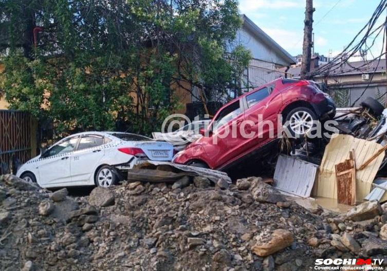 У потерявших автомобили в Сочи есть неделя для получения компенсаций