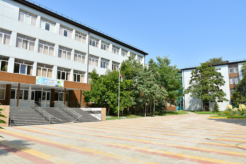 На безопасность в школах Сочи направят более 78 млн рублей