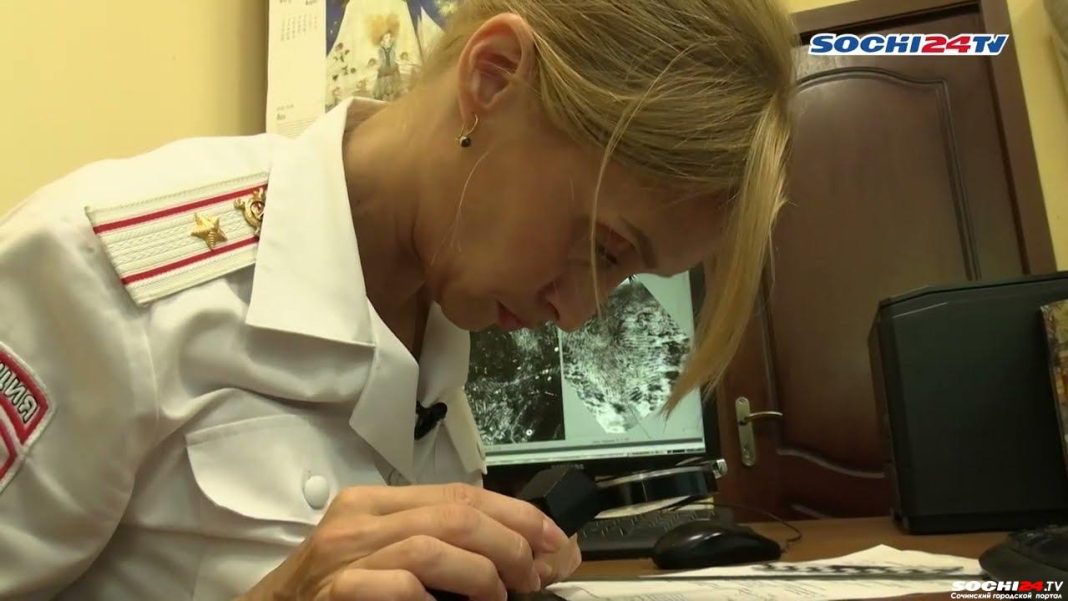 Криминалисты раскрыли тайну, что носят в специальных чемоданчиках