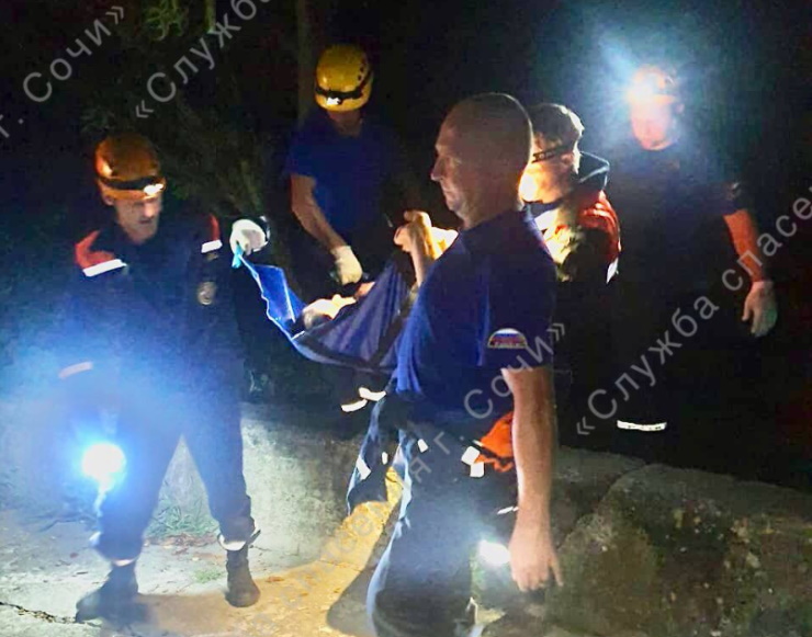 В Сочи мужчина 2 суток плутал по лесу