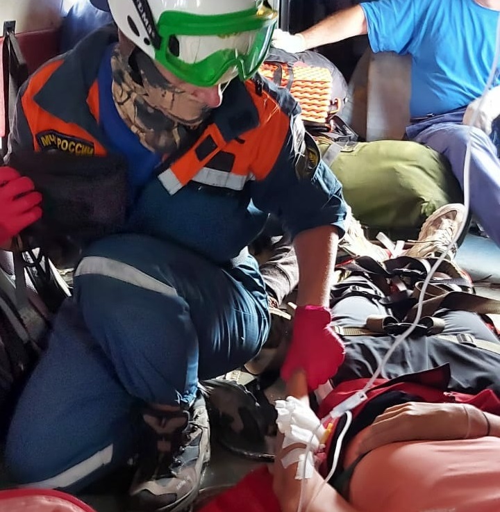 Туристку из Москвы эвакуировали с Кавказских гор