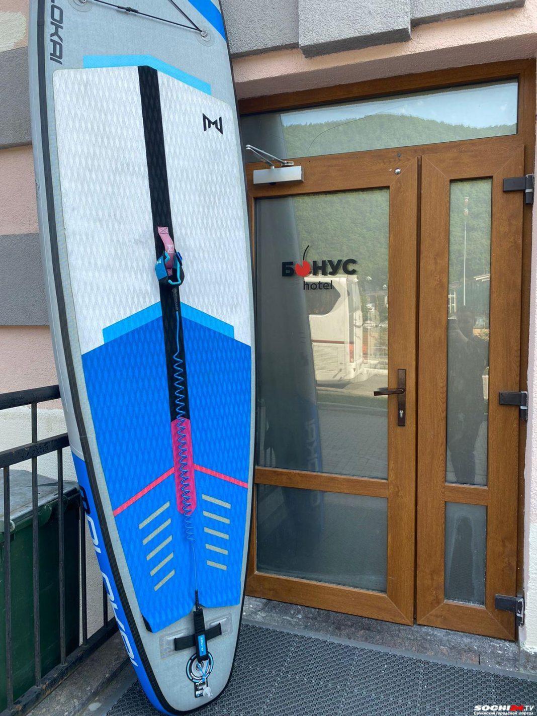 Поднялось много шума: в Сочи передумали селить бесплатно в отель развратную парочку