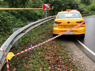 Пьяный сочинец угнал из-под носа у таксиста его автомобиль