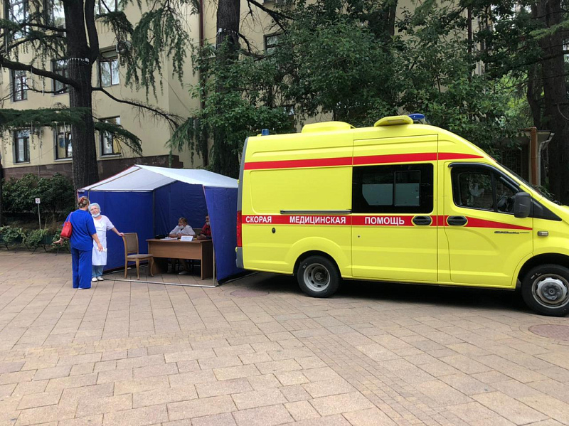 В Сочи открыли мобильный пункт вакцинации против гриппа