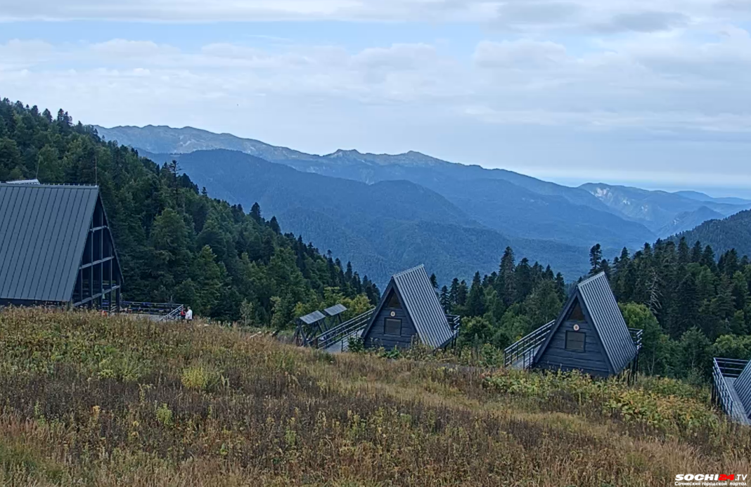 А соседкой у вас будет Бузова: коттеджам в Красной Поляне в Сочи «накидывают ценник»