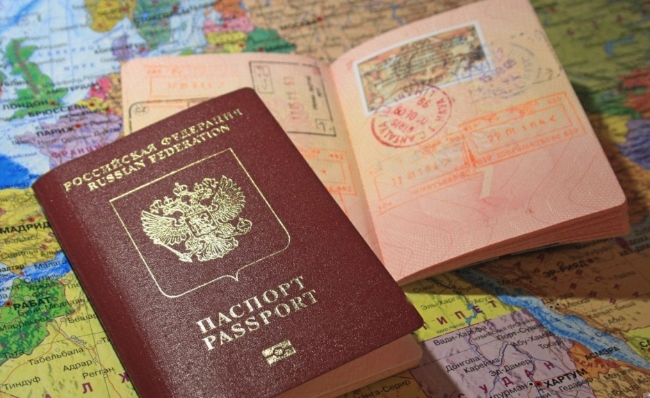 В России возобновят выдачу загранпаспорта на 10 лет