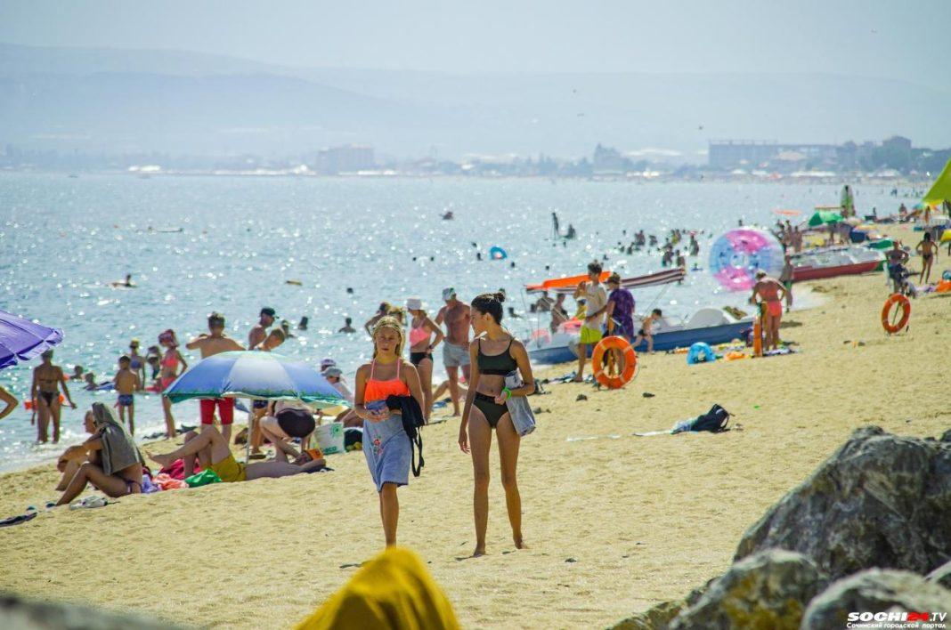 Кому страшно? Россияне наслаждаются низкими ценами в Крыму