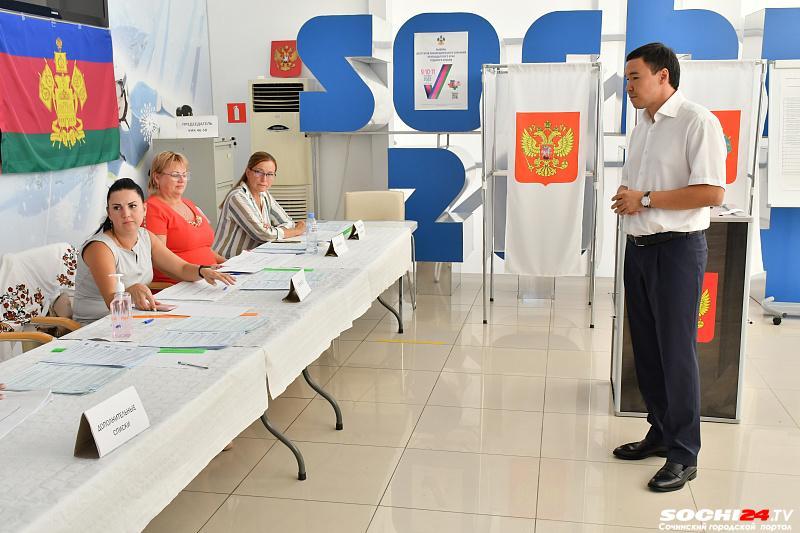 В Сочи проходит заключительный день голосования на выборах депутатов ЗСК
