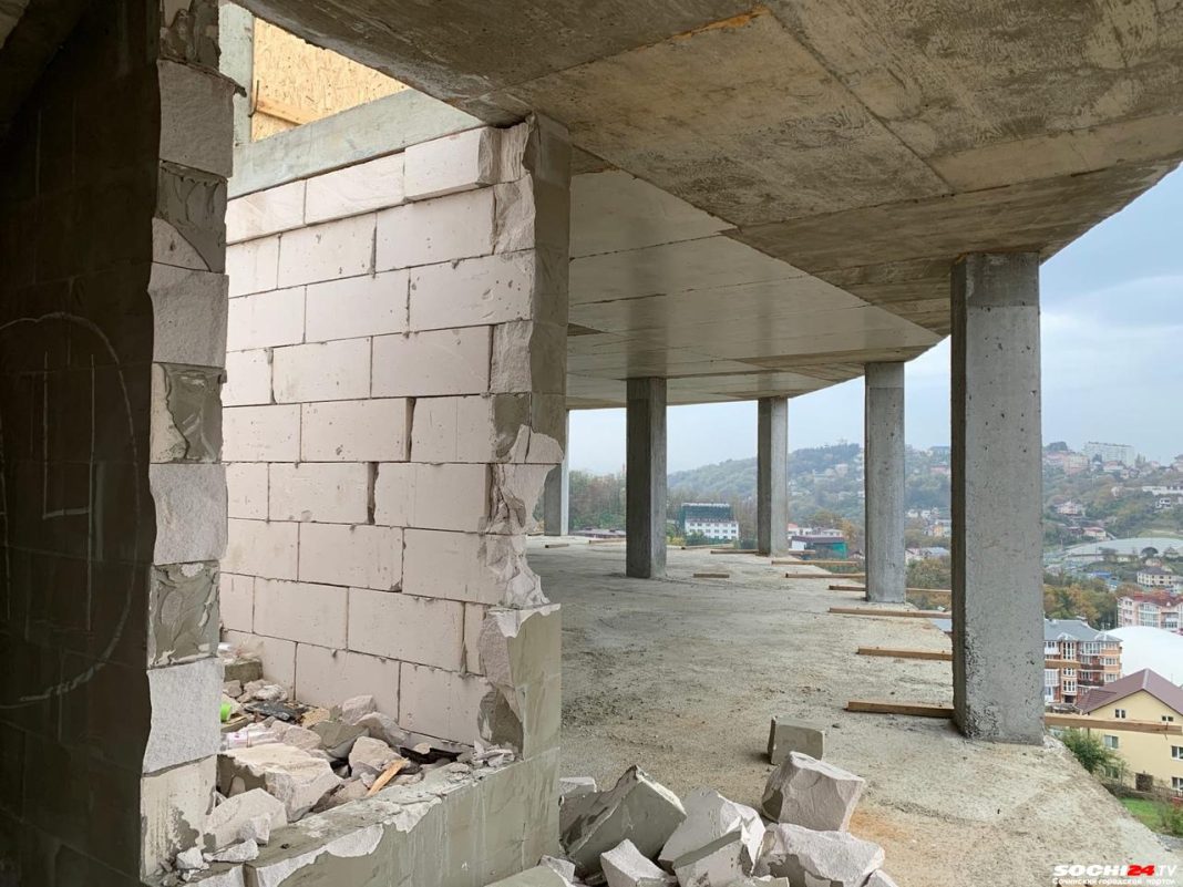 В Сочи ускорят снос самостроев