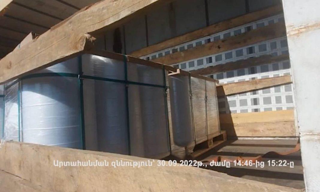 Армения показала, как на границе проходила проверку фура, причастная к взрыву на крымском мосту