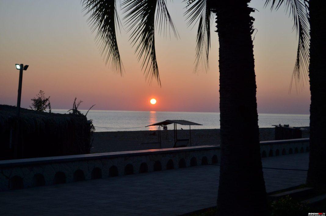 Жадная и некомфортная страна: туристы высказались об отдыхе в Абхазии