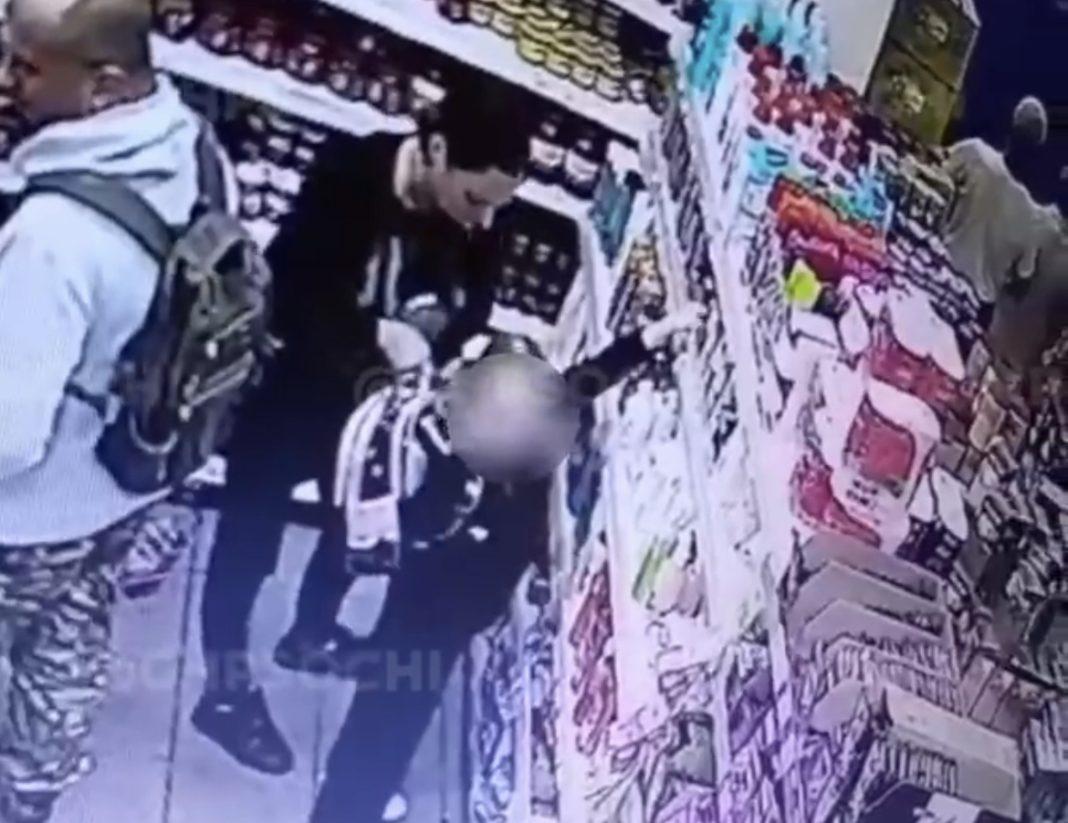 В Сочи «мать года» со школы приучает дочь к воровству (Видео)