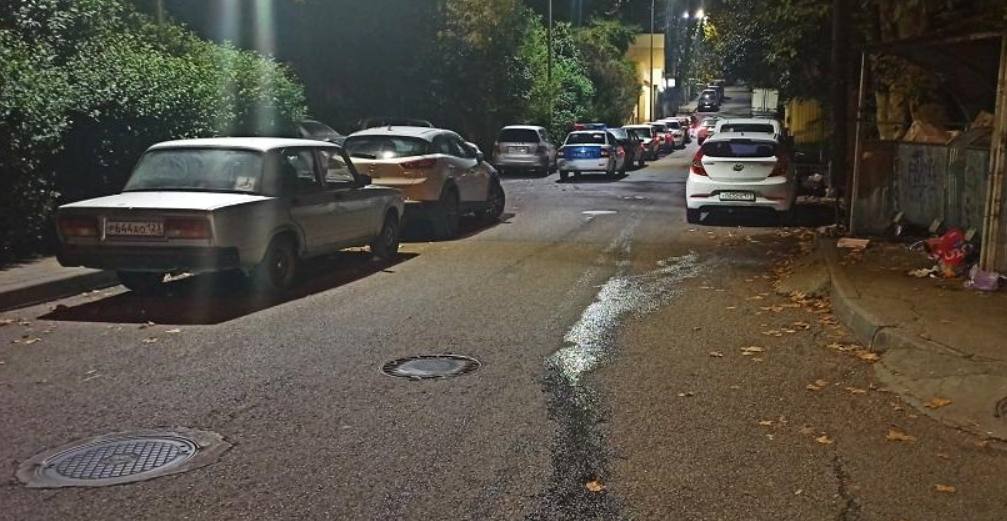 В Сочи водитель мопеда сбил 9-летнюю девочку и скрылся