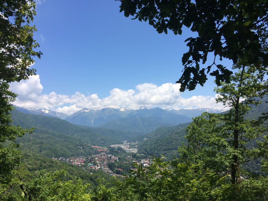 В горах Сочи спасли туриста из Подмосковья