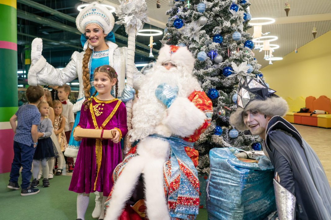 В Медведии, детском центре Сочи Парка, анонсировали программу новогодних елок