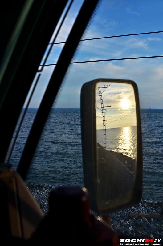 Пассажиров пересадят с поездов на автобусы, следующих из Краснодара в Крым