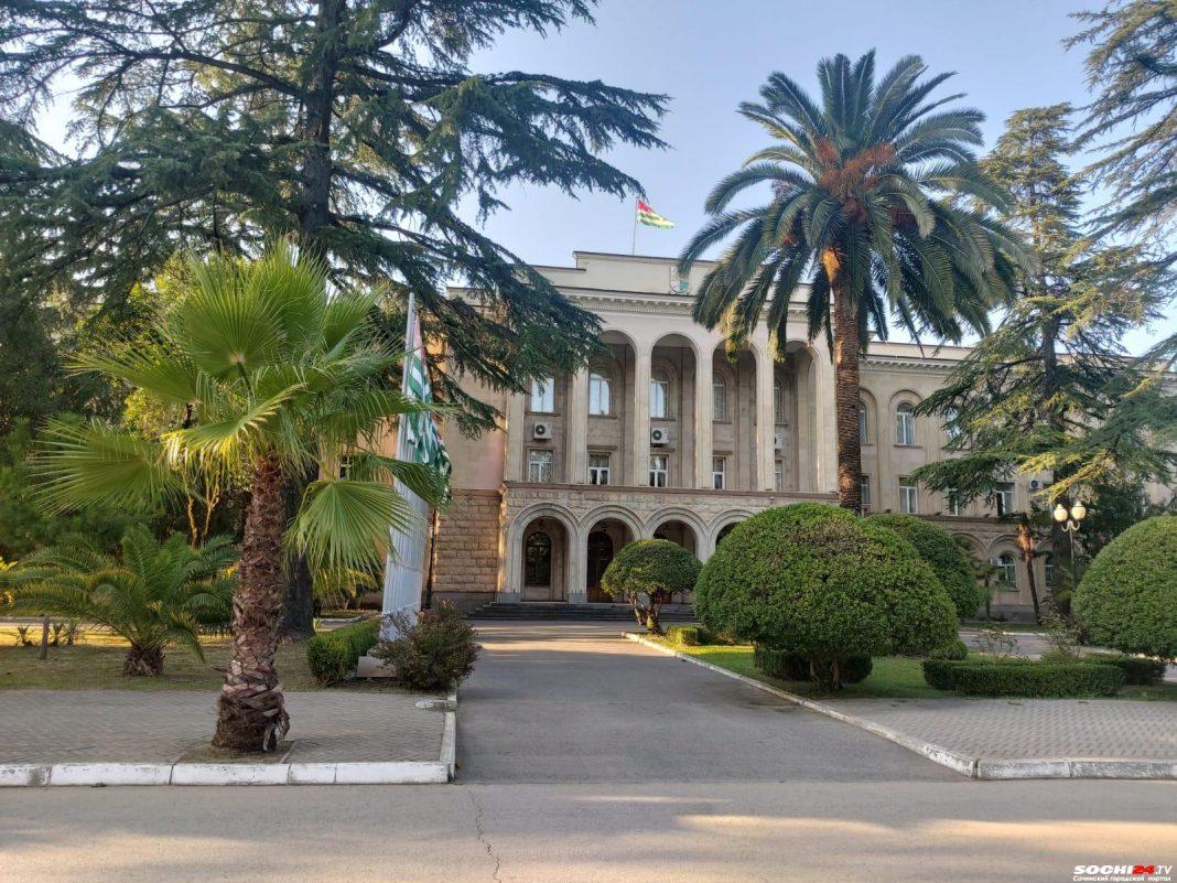 «Зимний вечер в Гаграх»: нюансы отдыха в Абхазии в несезон