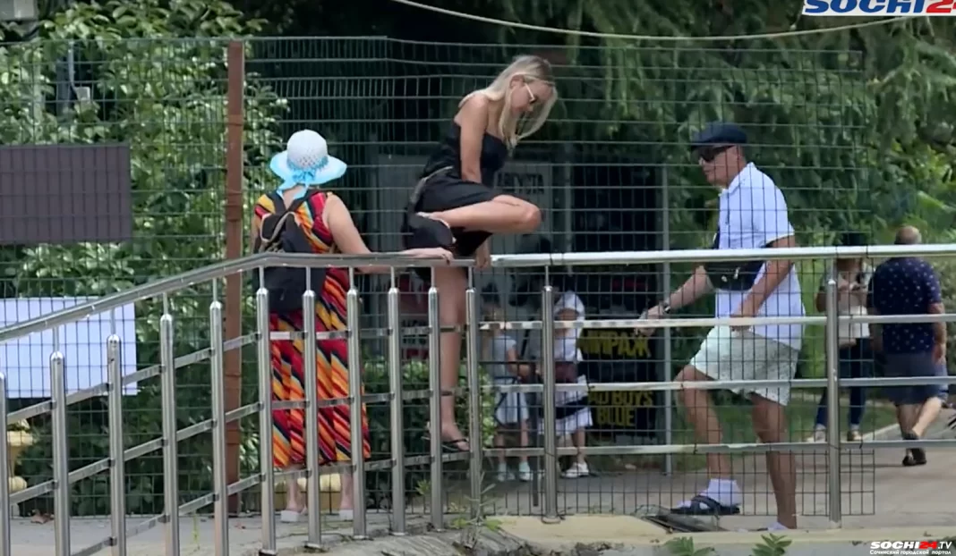 Что они творят?! Сочинец рассказал, что его раздражает в отдыхающих