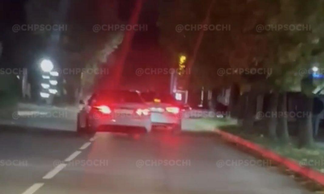 Наглый водила из Сочи не смог скрыться от правосудия даже на «Мерседесе» (Видео)