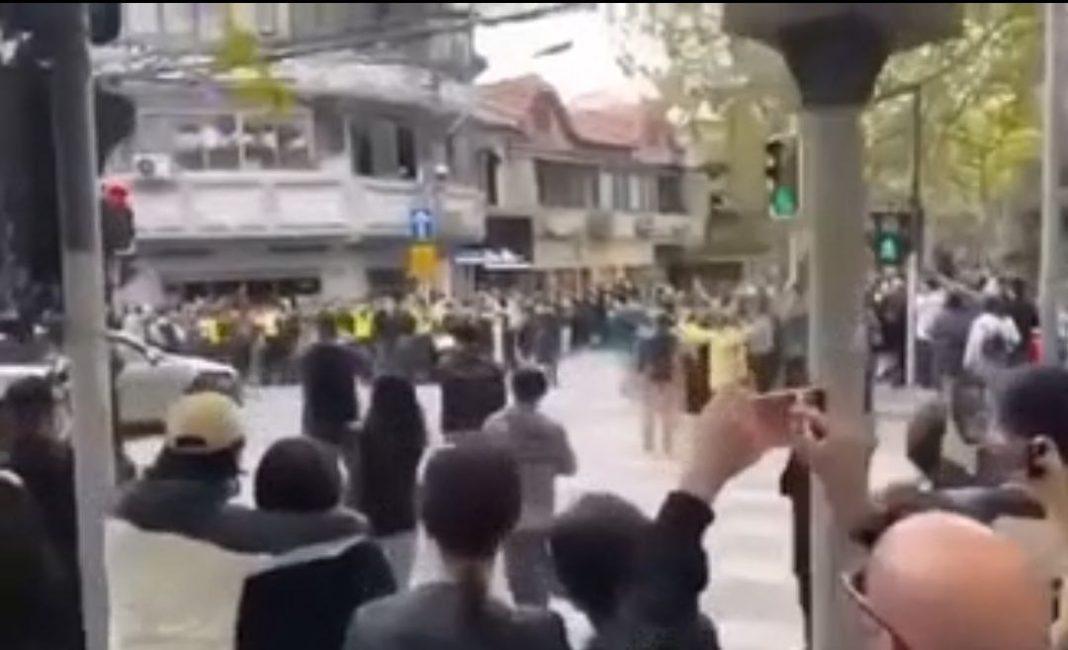 В Китае вспыхнули протесты против ковидных ограничений и компартии