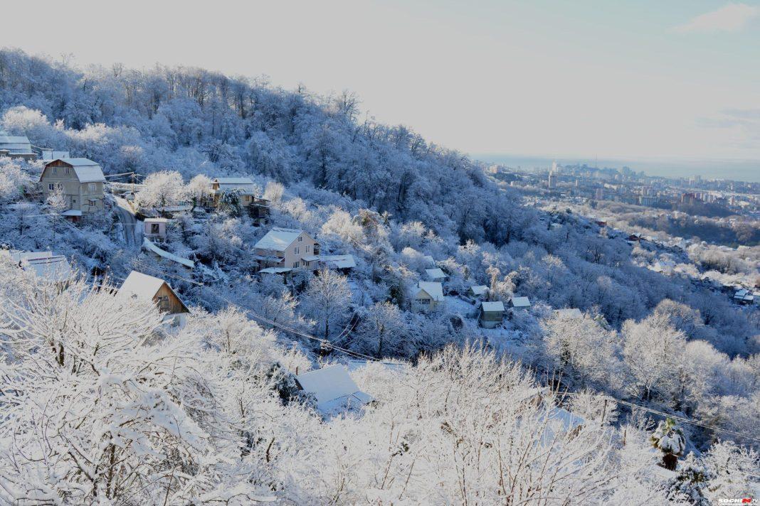 На радость лыжникам и сноубордистам: синоптики рассказали, какой будет зима в Сочи